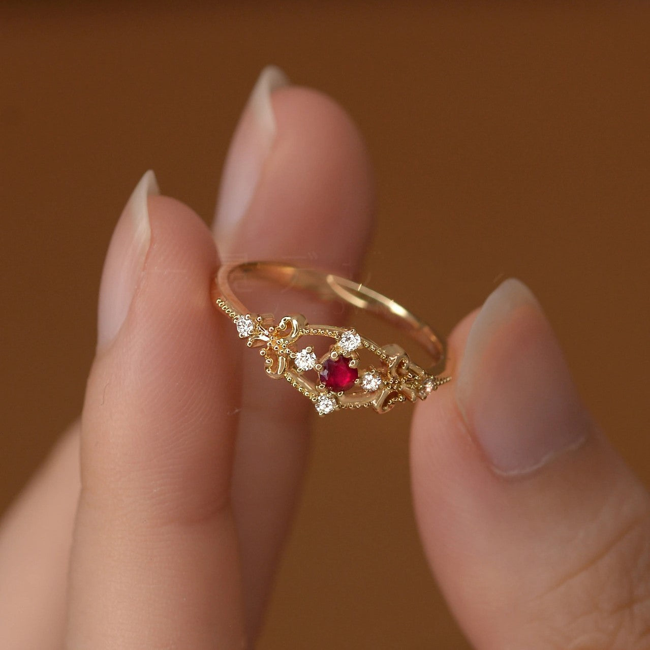French-style Faux Ruby Ring Vintage-style Openwork Design