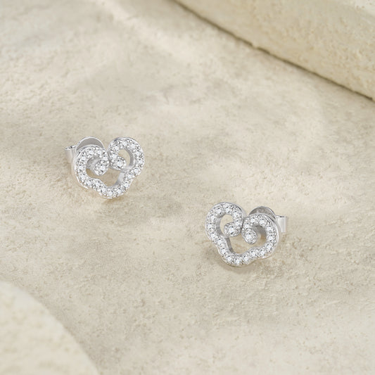 A Luxurious And Fashionable Minimalist Jewelry Earring Set Featuring Top-quality Moissanite Stones, Made Of S925 Silver Electroplated With Platinum.