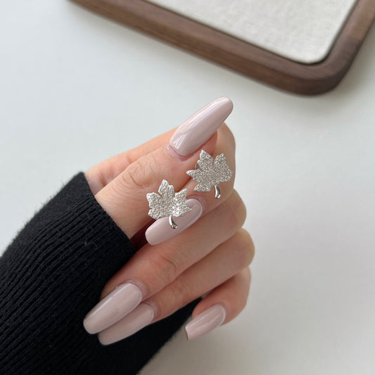 Fashion Exquisite Maple Leaf Earrings Women