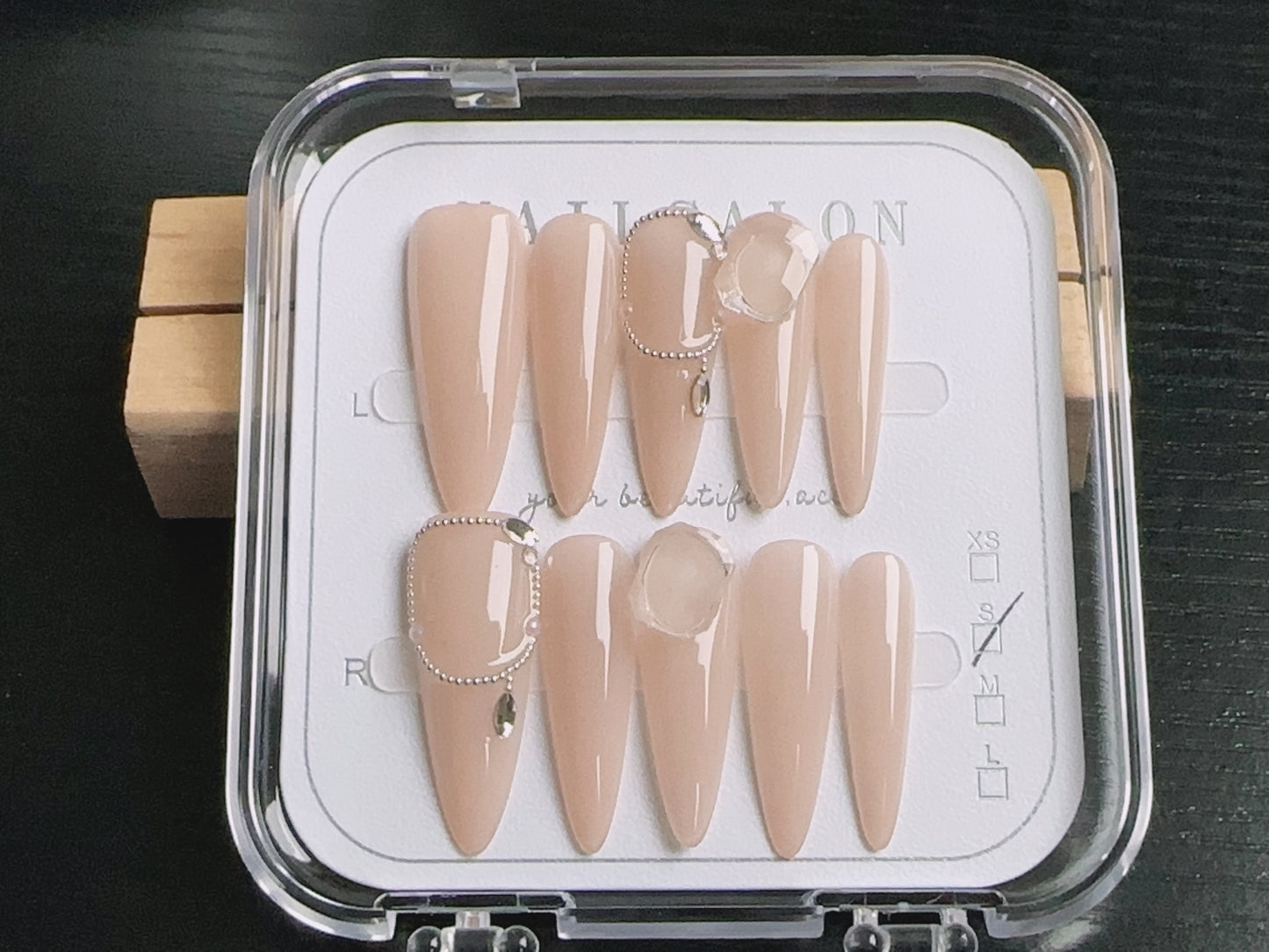 Press On Nails T071