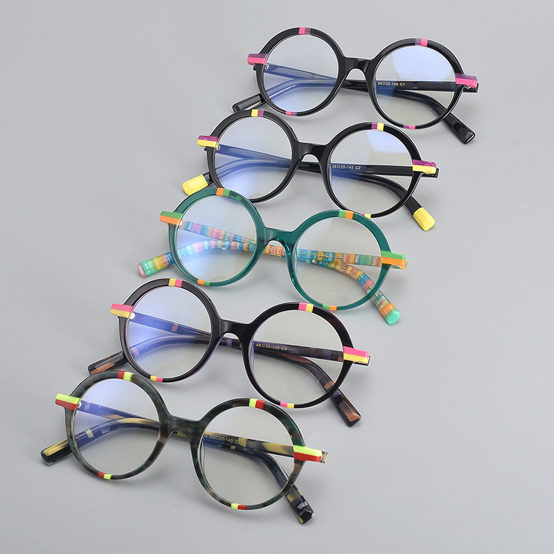 Feminine Oval-shaped Natural Frame Glasses
